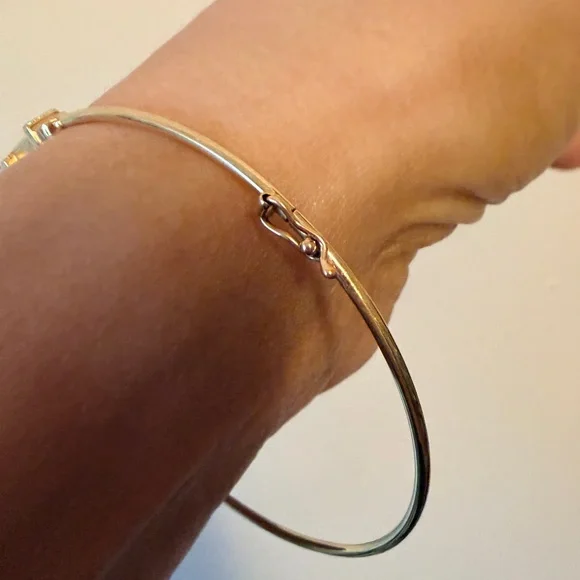 PRICE FIRM 🌟14k Yellow Gold Bangle with Diamond Buckle - Picture 3 of 6